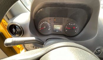 MERCEDES-BENZ 211 KASTENWAGEN voll