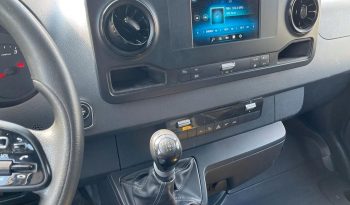 MERCEDES-BENZ 211 KASTENWAGEN voll