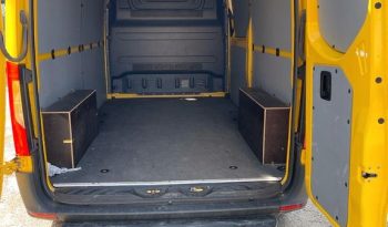 MERCEDES-BENZ 211 KASTENWAGEN voll